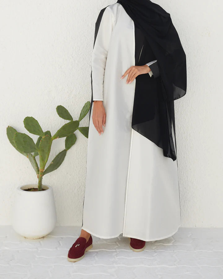 Basic B&W Abaya (A)